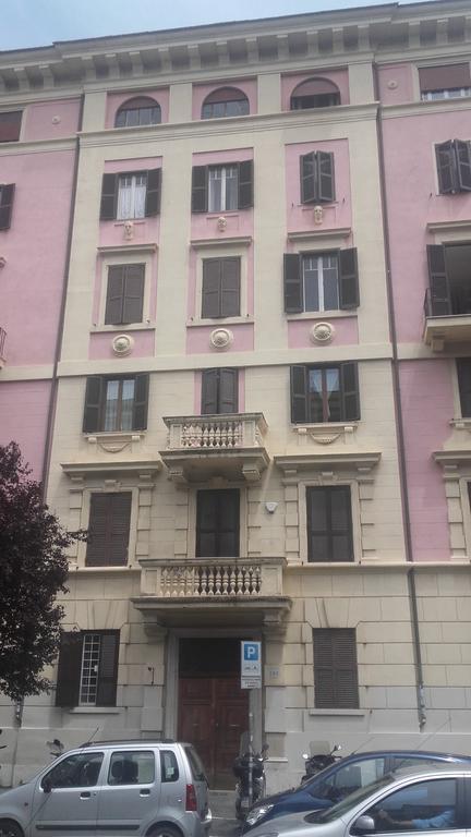 רומא Mi.Ro Rooms מראה חיצוני תמונה