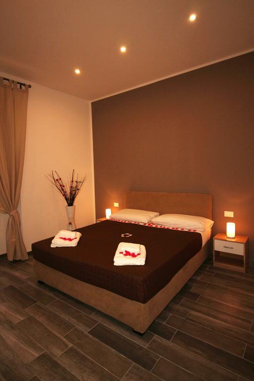 רומא Mi.Ro Rooms מראה חיצוני תמונה