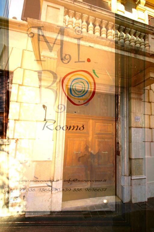 רומא Mi.Ro Rooms מראה חיצוני תמונה