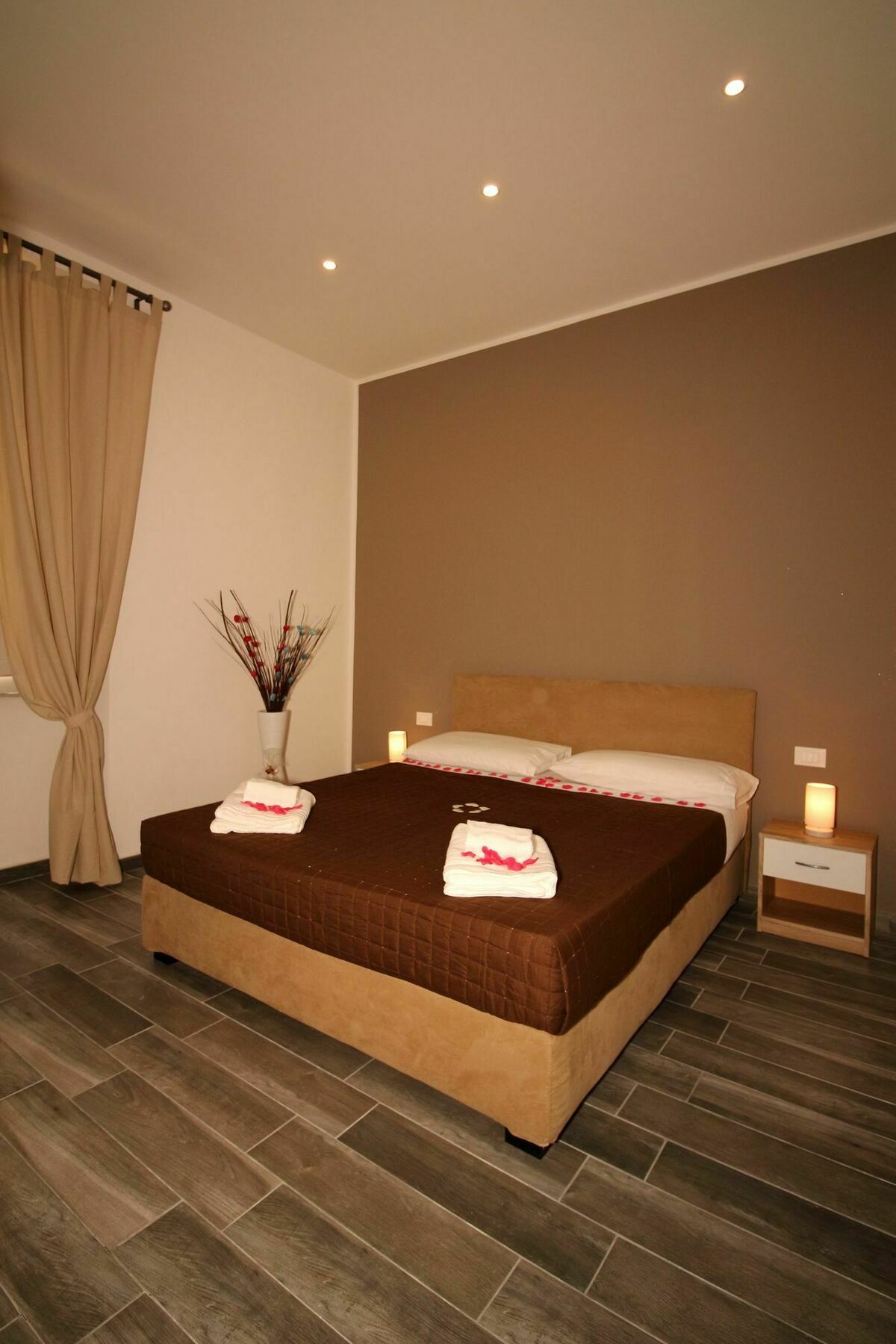 רומא Mi.Ro Rooms מראה חיצוני תמונה